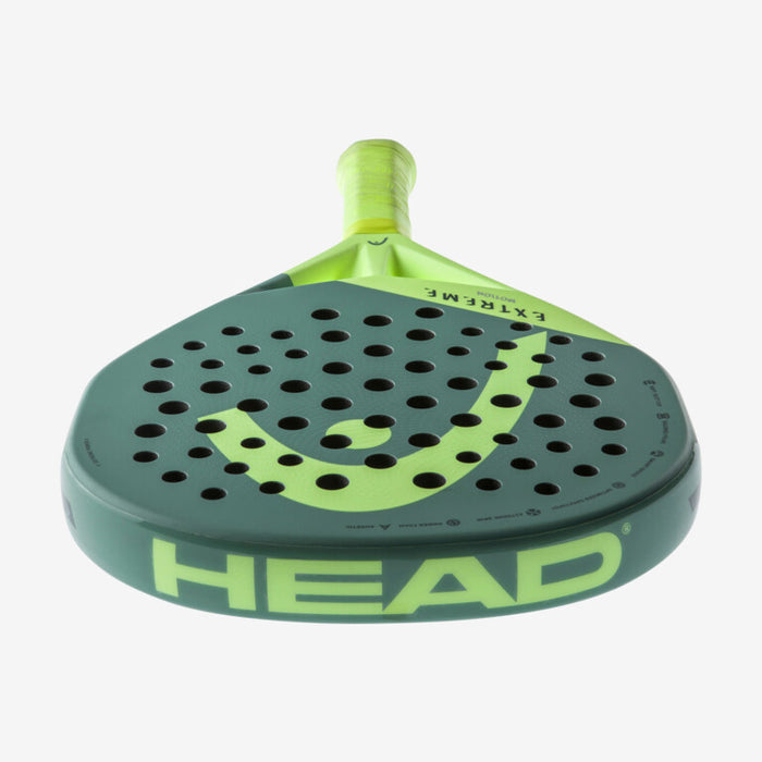 HEAD EXTREME MOTION